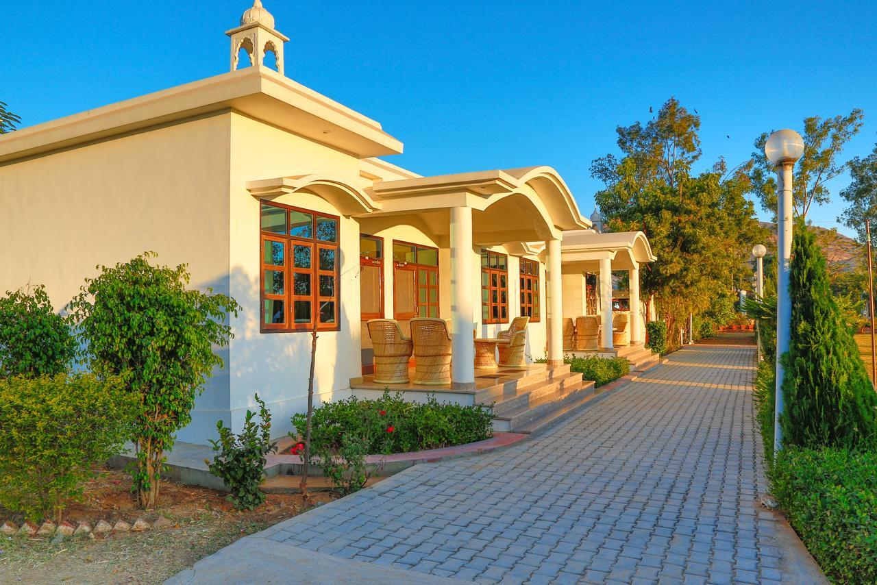 Gulmohar Sariska Resort Bairāt Zewnętrze zdjęcie